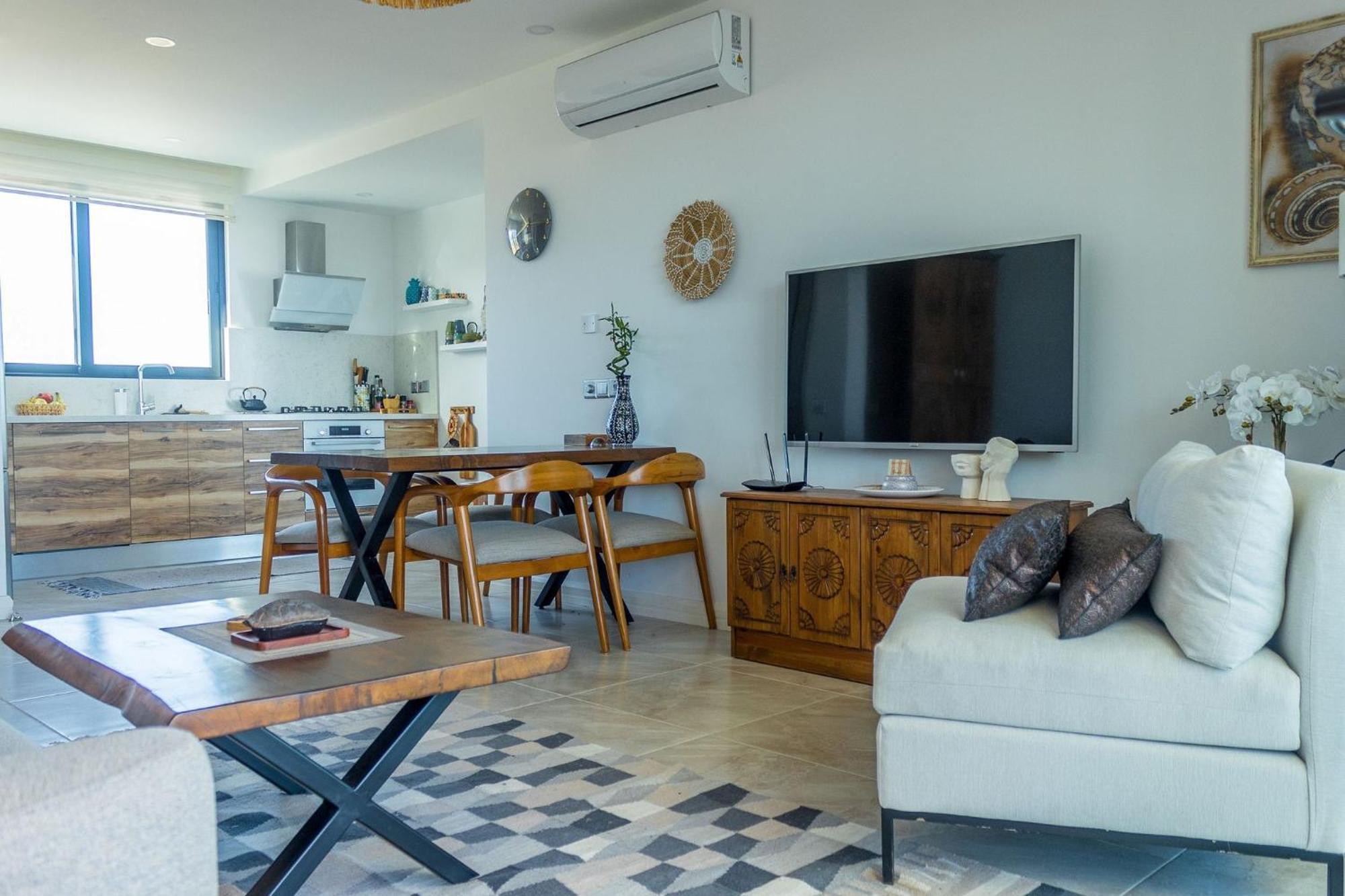 Luxurious Seafront Penthouse Apartment Kyrenia  Exterior photo