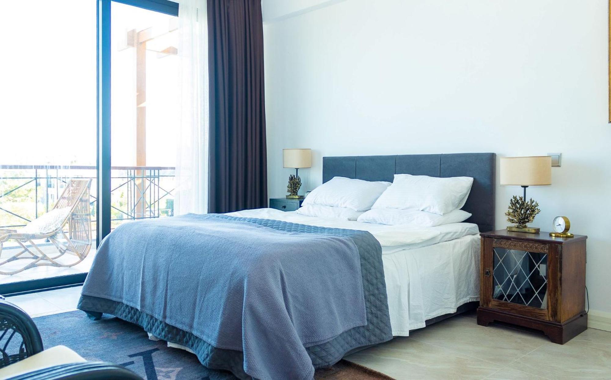 Luxurious Seafront Penthouse Apartment Kyrenia  Exterior photo